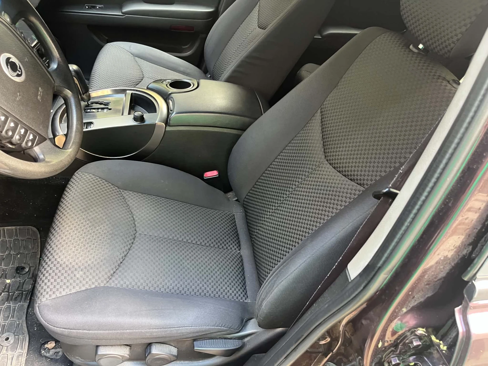 SsangYong Kyron, снимка 12 - Автомобили и джипове - 56244663
