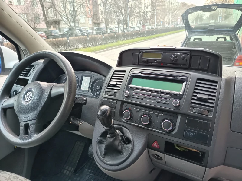 VW T5, снимка 5 - Бусове и автобуси - 52912723