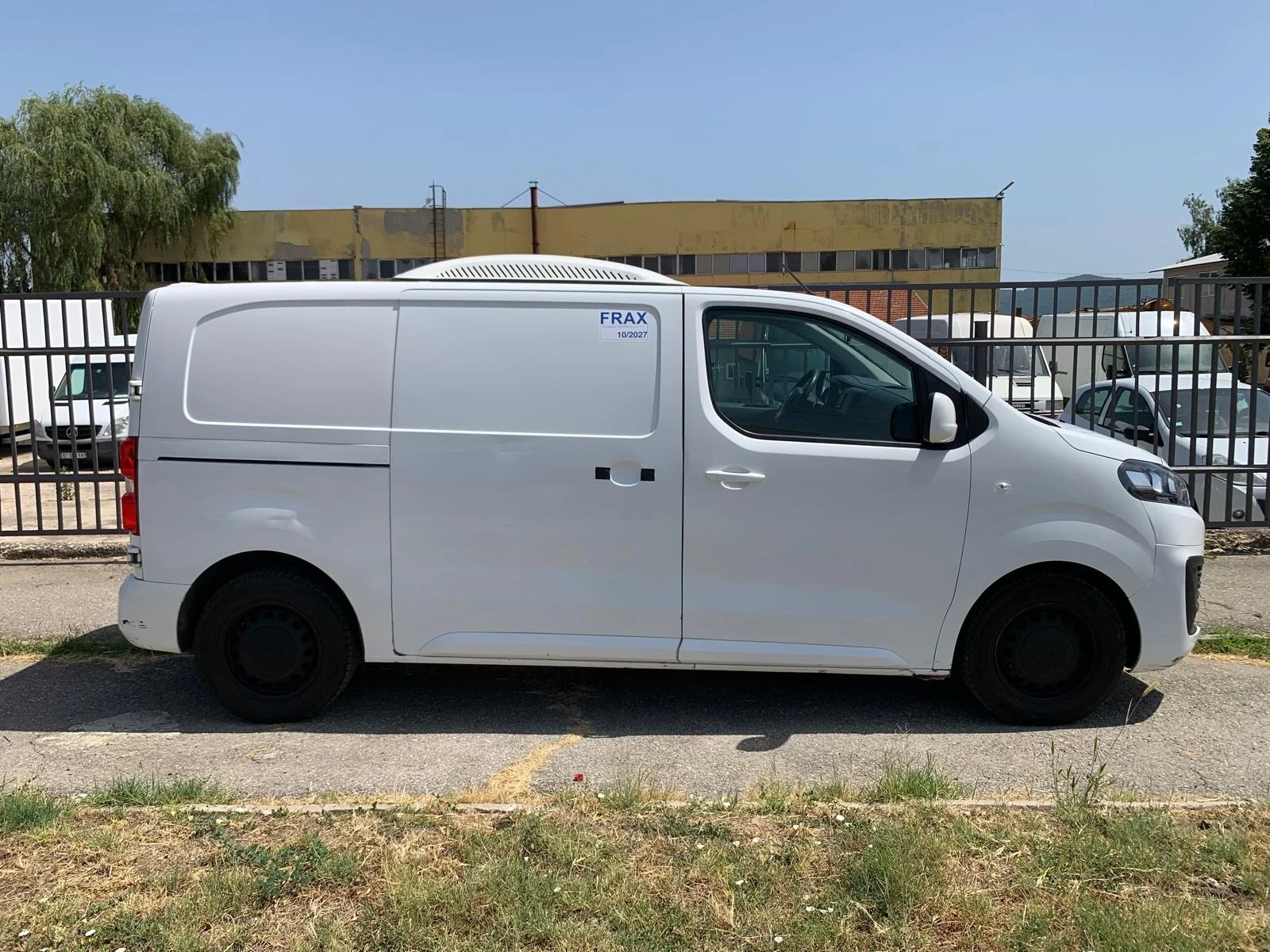 Citroen Jumpy ХЛАДИЛЕН + 20 до -32 градуса КЛИМАТИК - изображение 4