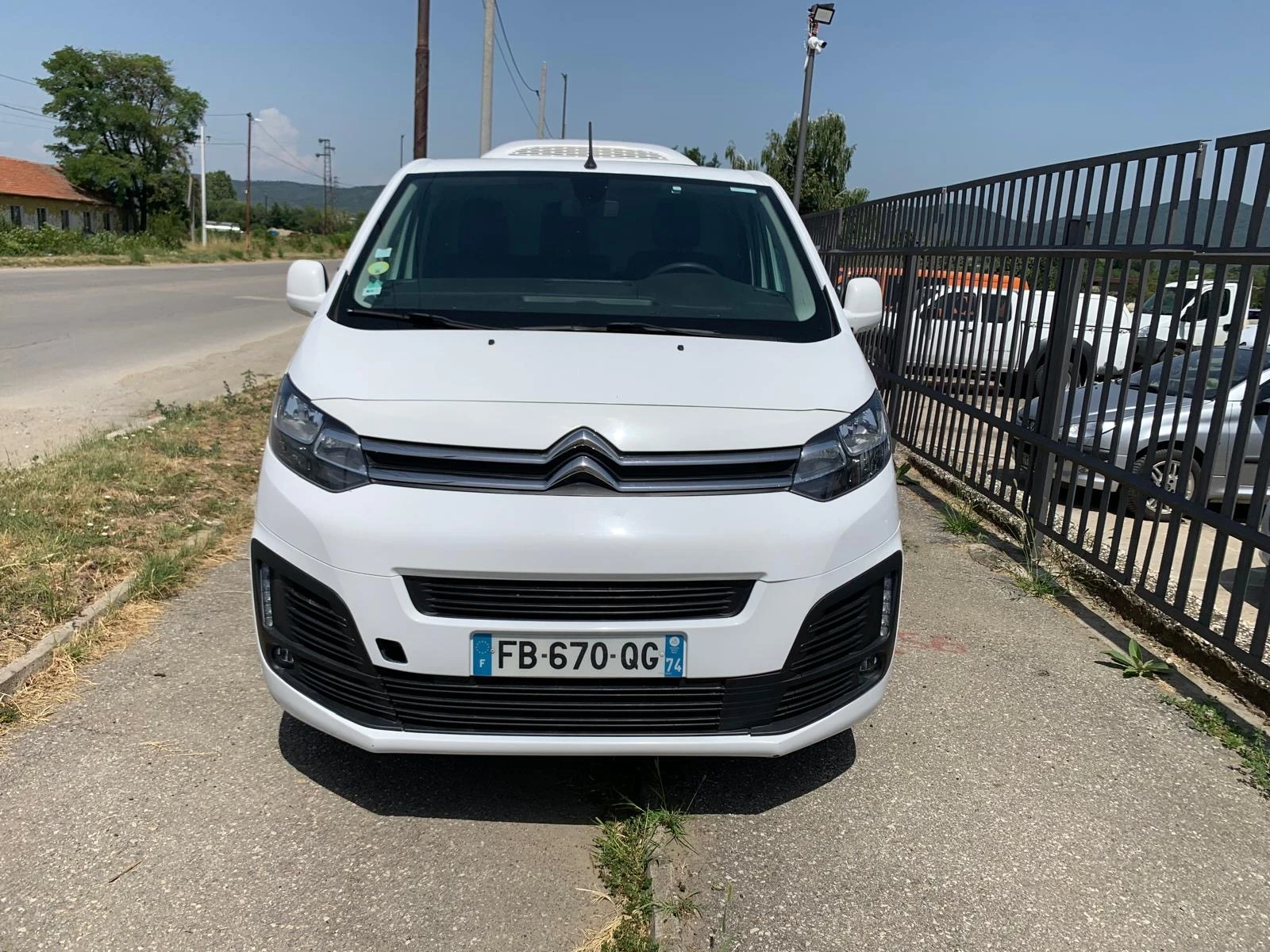 Citroen Jumpy ХЛАДИЛЕН + 20 до -32 градуса КЛИМАТИК - изображение 2