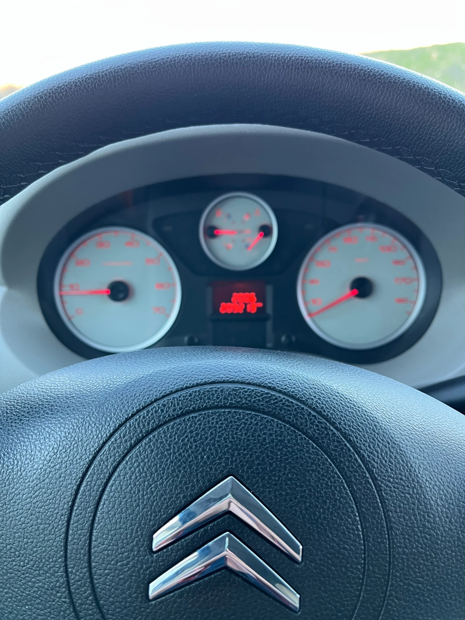 Citroen Jumpy 2.0HDI/ATLANTE 8+ 1 - изображение 9