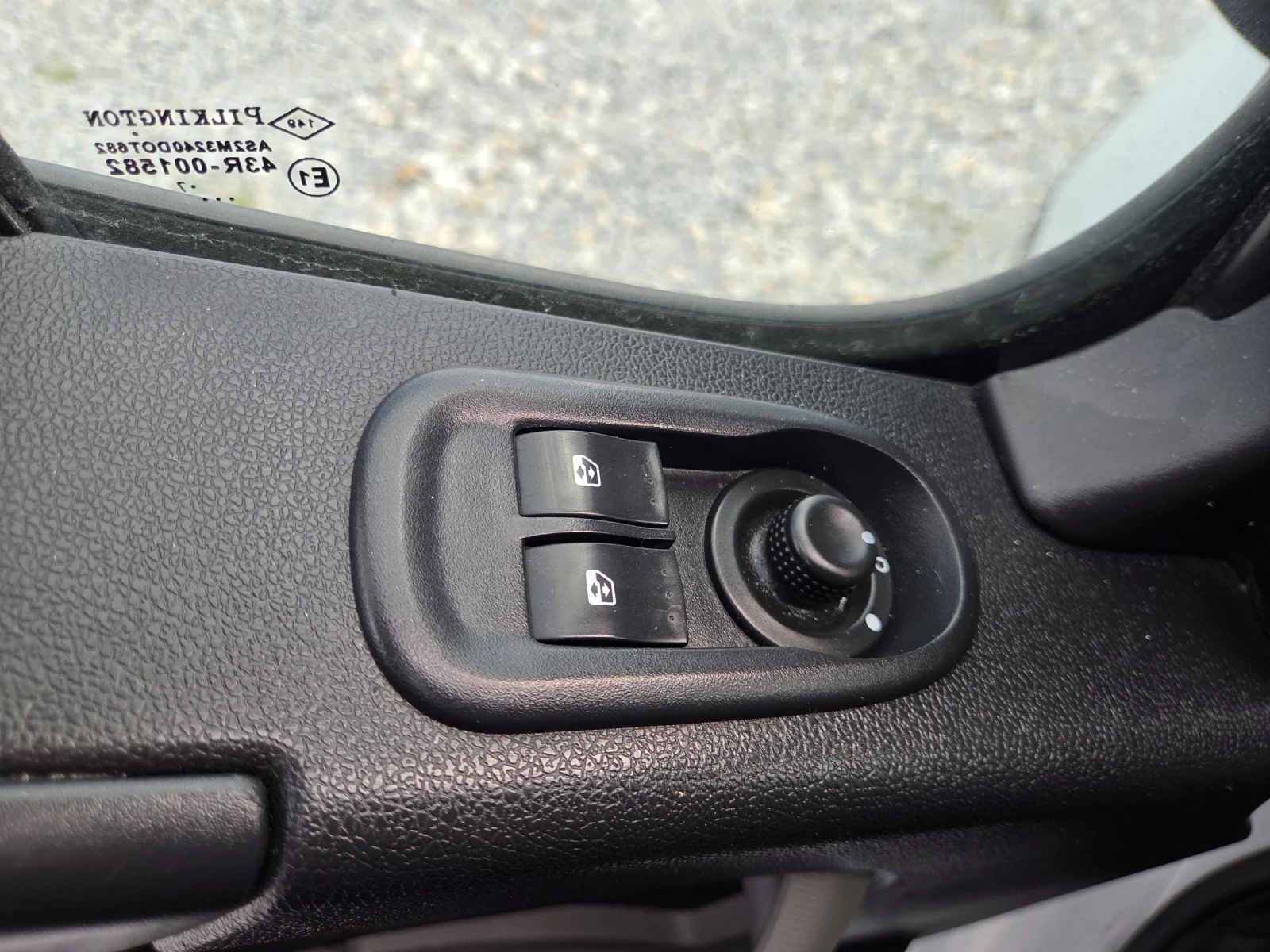 Renault Master 2.3 dCi, ХЛАДИЛЕН, Падащ борд, Нави, Климатик, 4.2, снимка 12 - Бусове и автобуси - 54621406