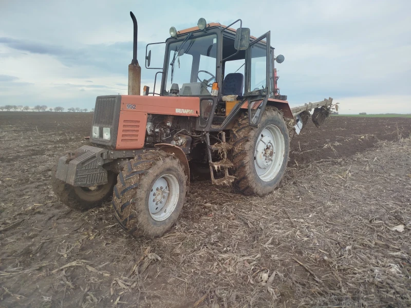 Трактор Беларус 952