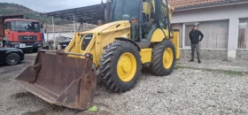 Багер Komatsu WB97S, снимка 5