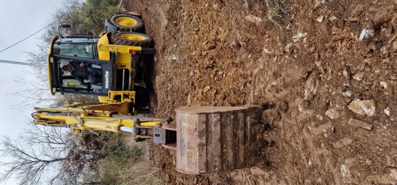 Багер Komatsu WB97S, снимка 3 - Индустриална техника - 52406123