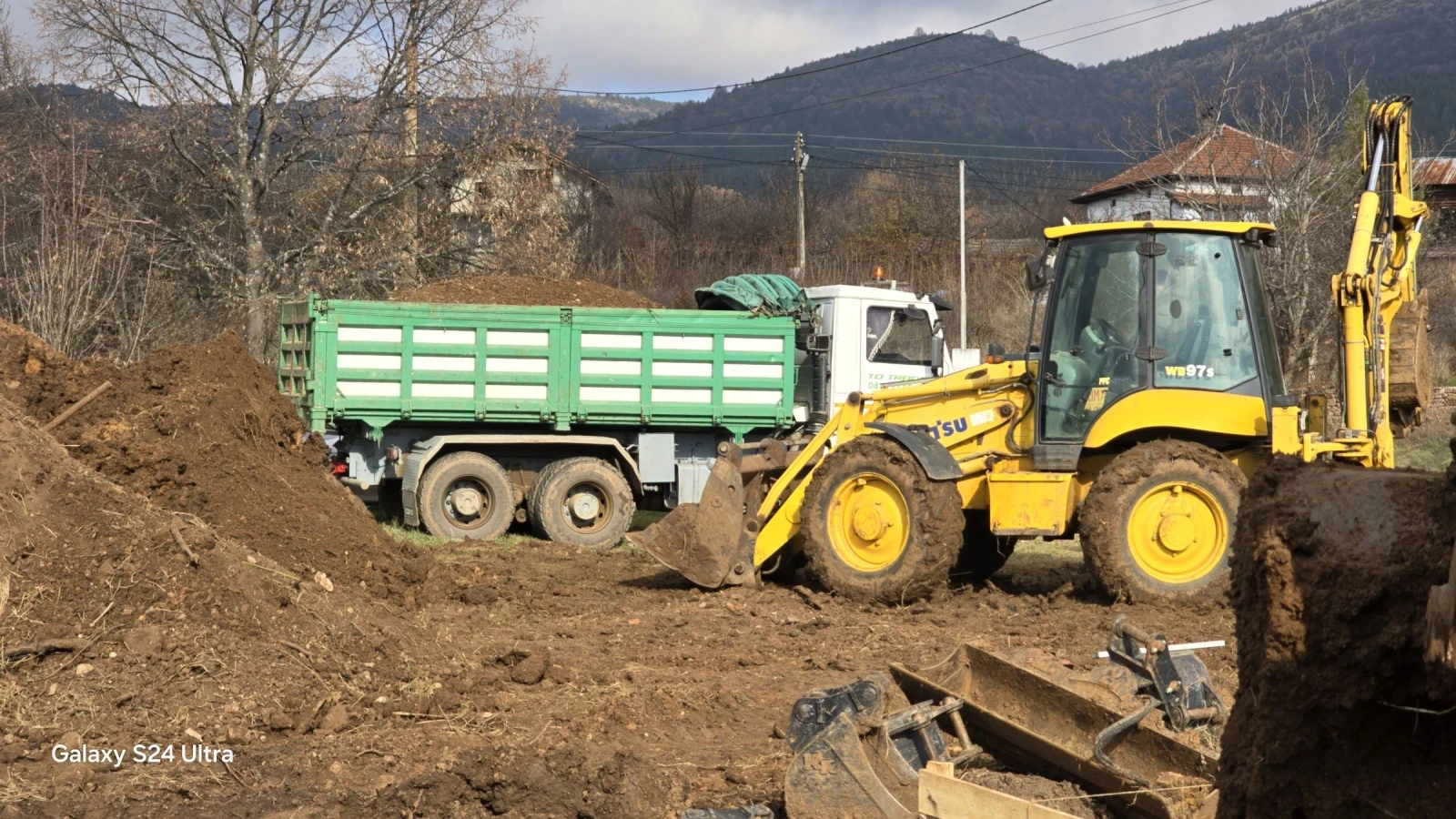  Komatsu WB97S | Mobile.bg   12