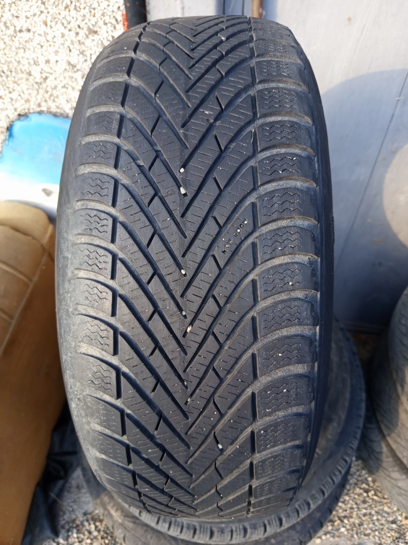 Гуми Зимни 205/55R16
