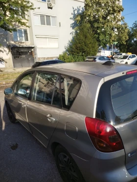 Toyota Corolla verso, снимка 8