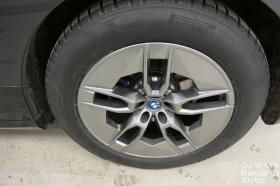 BMW iX 50 xDrive Sport - 142700 лв. / 72961.35 € - 22797950 16