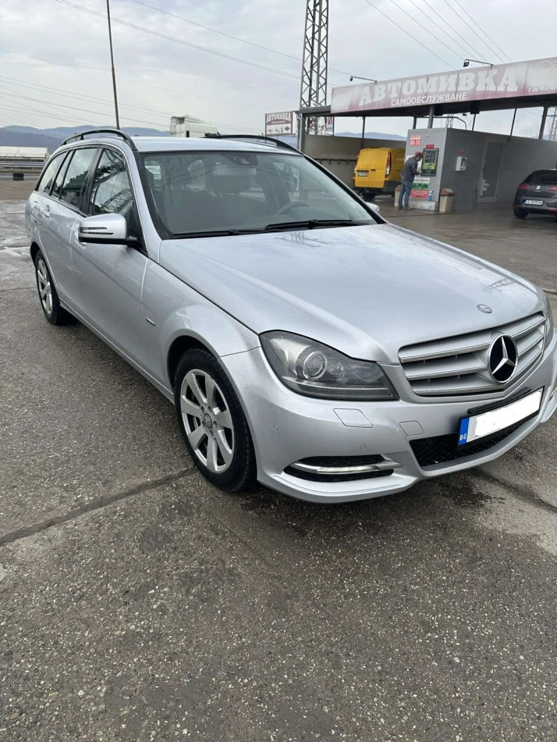 Mercedes-Benz C 220 2.2CDI, снимка 2 - Автомобили и джипове - 48846677