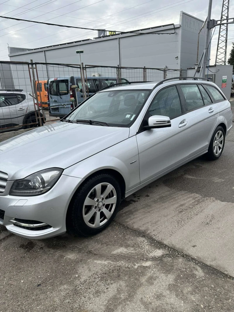 Mercedes-Benz C 220 2.2CDI, снимка 7 - Автомобили и джипове - 48846677