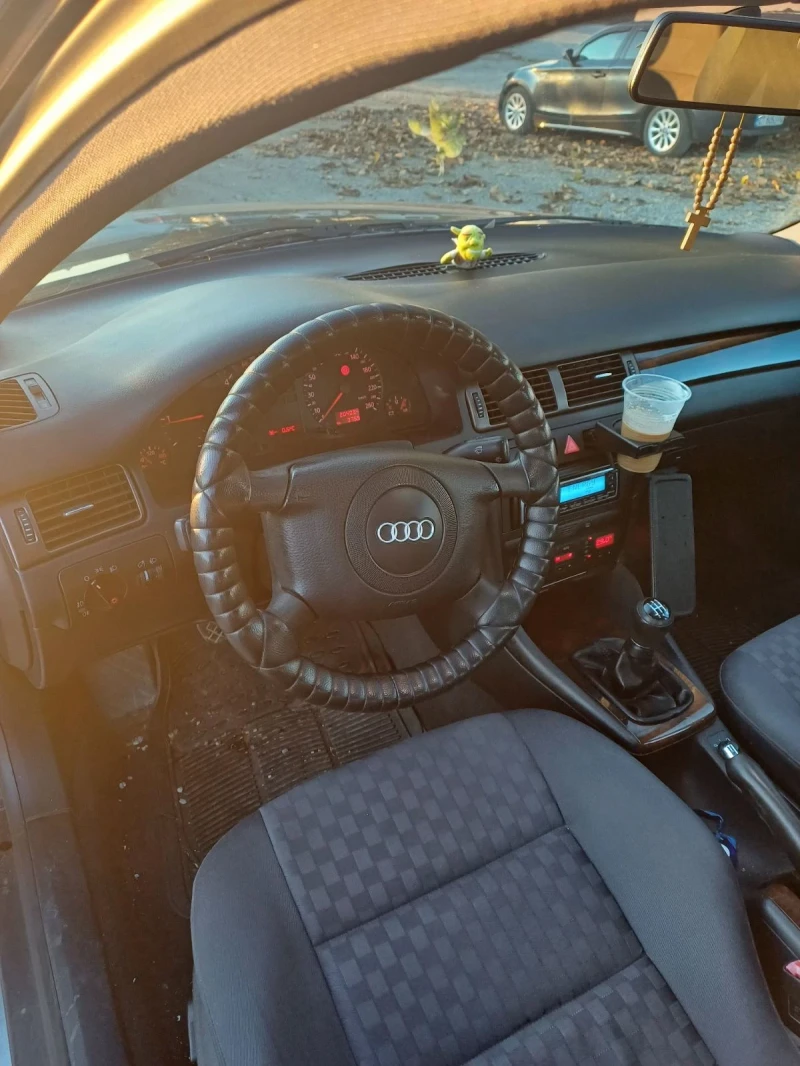 Audi A6 1.9 TDI, снимка 5 - Автомобили и джипове - 48849556