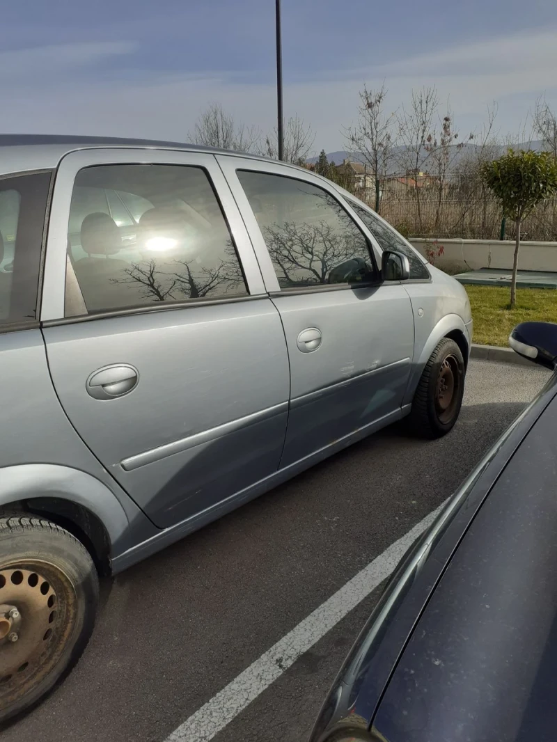 Opel Meriva 4 врати 1.7CDTI, снимка 4 - Автомобили и джипове - 52894766