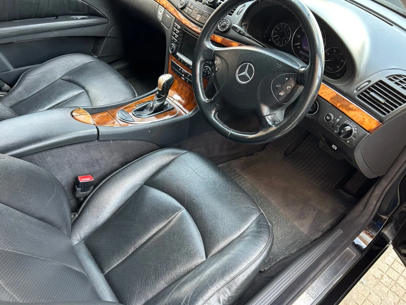 Mercedes-Benz E 270 E270 Elegance, снимка 12 - Автомобили и джипове - 50683739