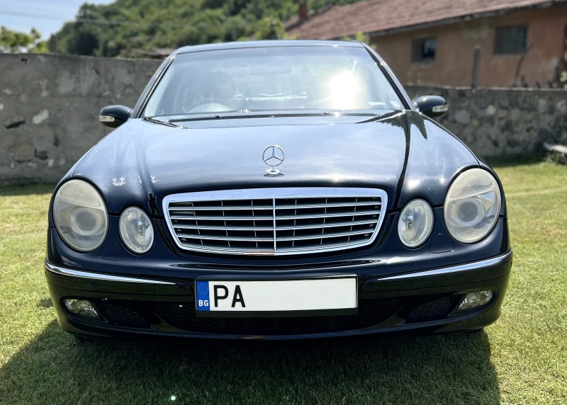 Mercedes-Benz E 270 E270 Elegance, снимка 2 - Автомобили и джипове - 50683739