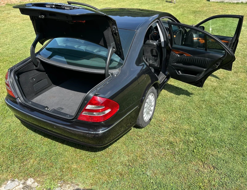 Mercedes-Benz E 270 E270 Elegance, снимка 8 - Автомобили и джипове - 50683739