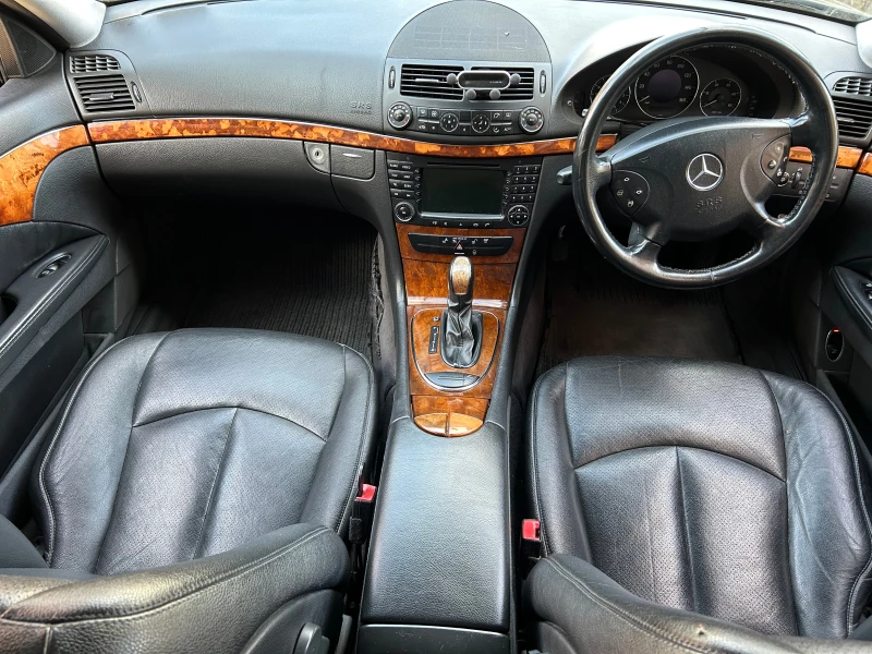 Mercedes-Benz E 270 E270 Elegance, снимка 11 - Автомобили и джипове - 50683739