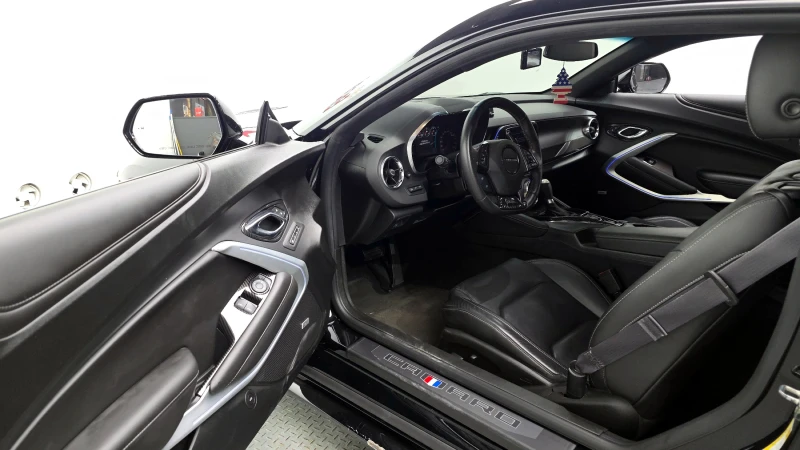 Chevrolet Camaro SS 6.2 V8, снимка 10 - Автомобили и джипове - 52398264