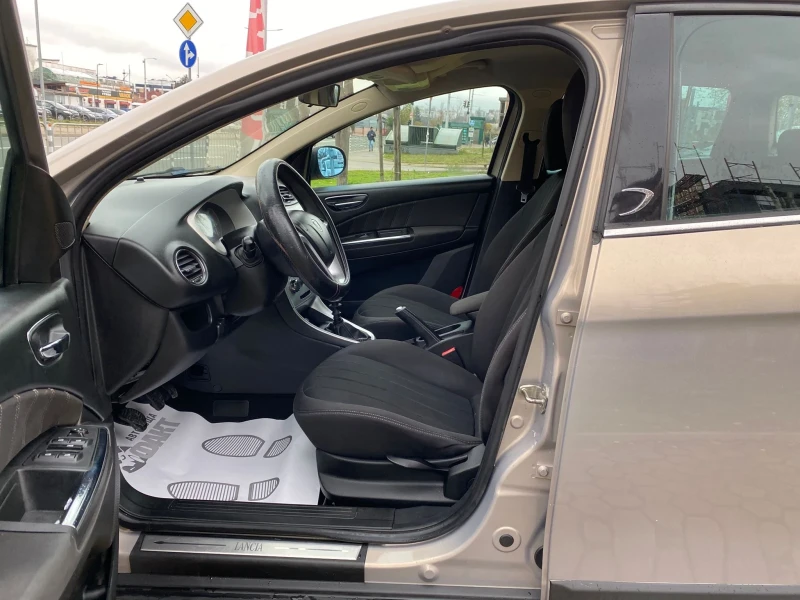 Lancia Delta 1.6JTD/KLIMA, снимка 8 - Автомобили и джипове - 52616002