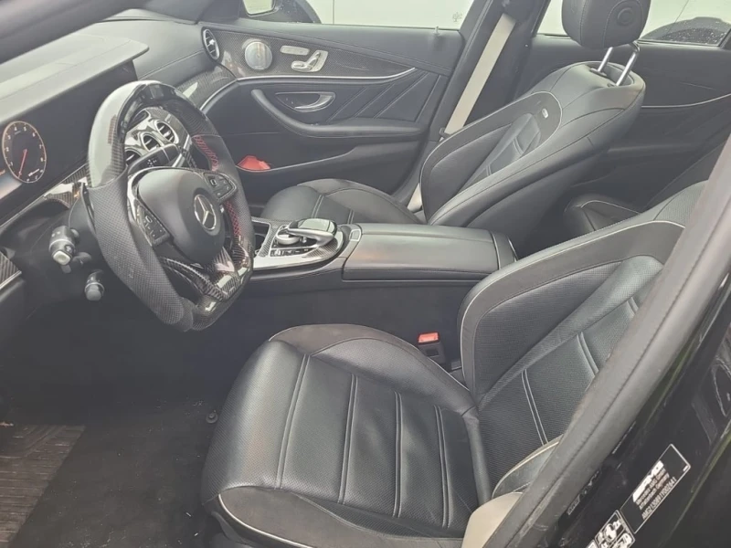 Mercedes-Benz E 63 AMG S* CARFAX * БЕЗ ПЪРВОНАЧАЛНА ВНОСКА, снимка 5 - Автомобили и джипове - 52935753