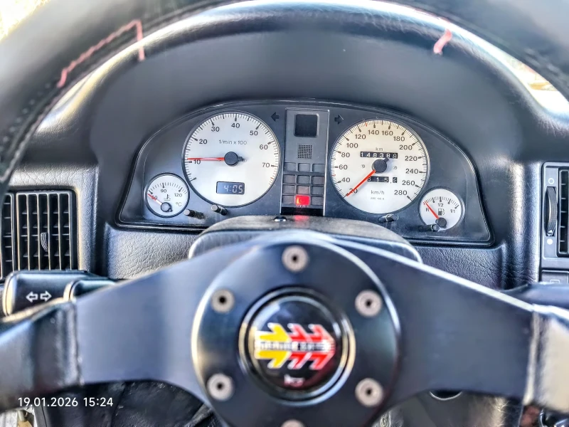 Audi 80 2.0 Competition , снимка 7 - Автомобили и джипове - 53111584