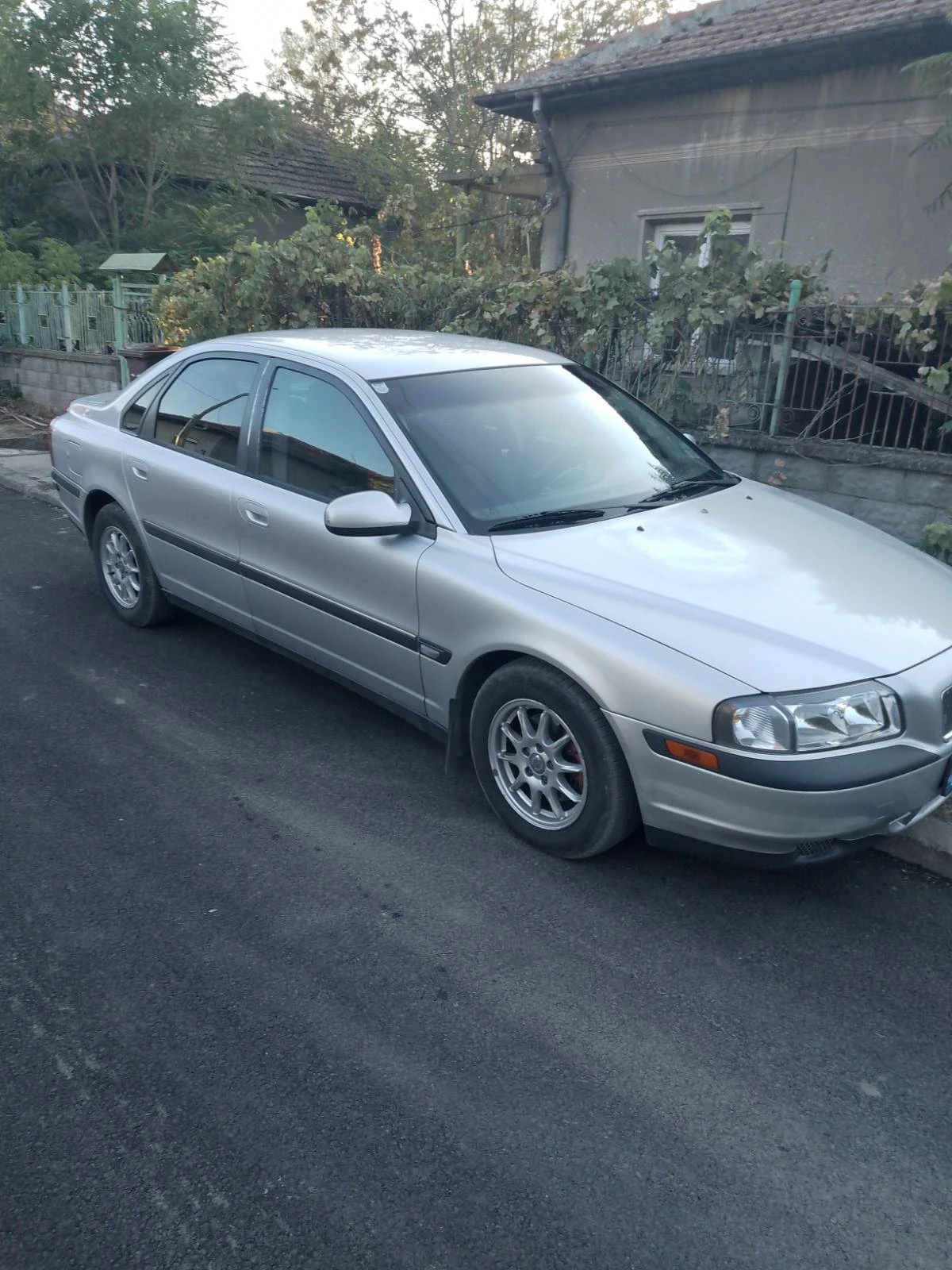 Volvo S80  - изображение 3