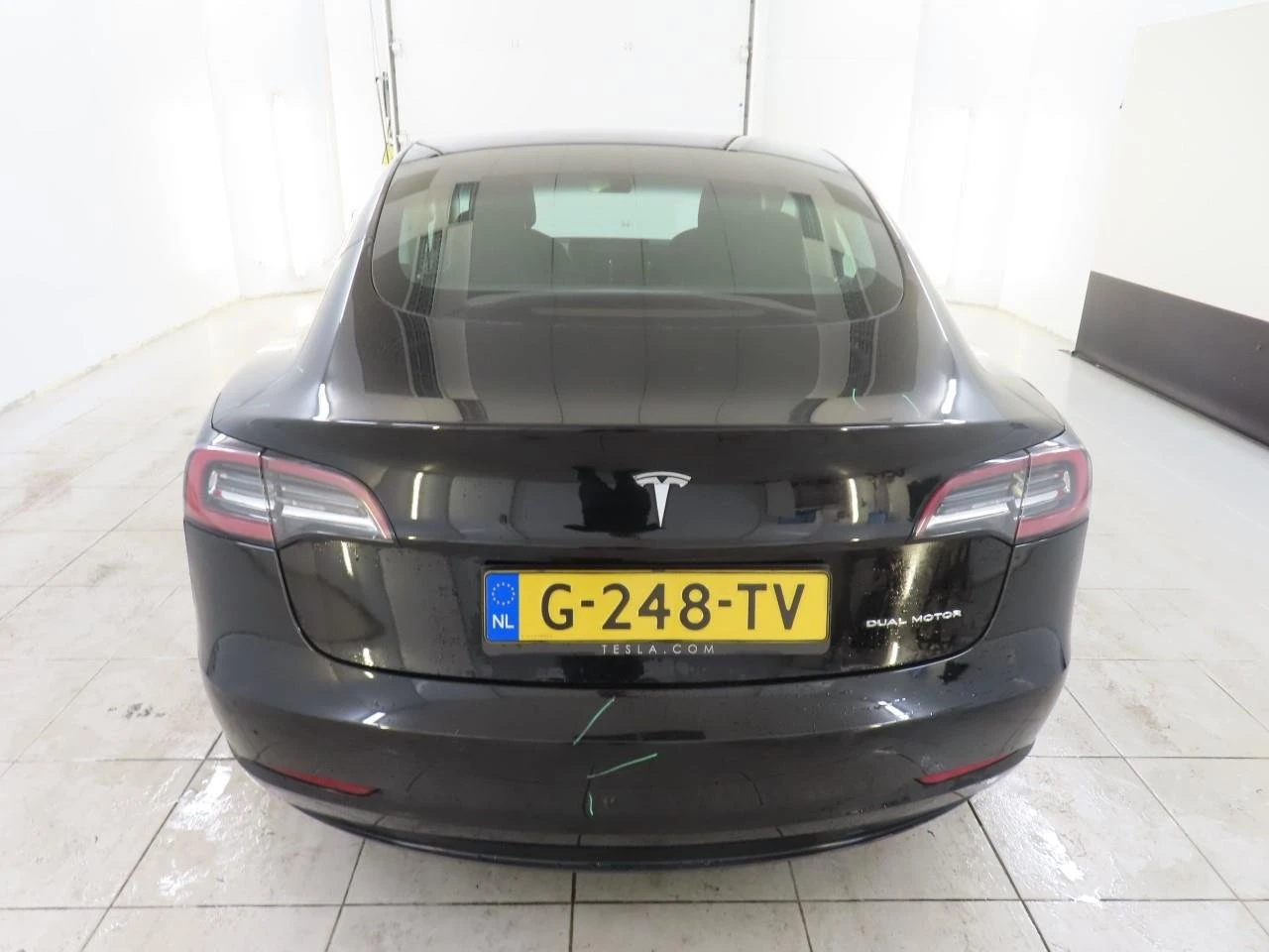 Tesla Model 3  4х4 Европейска Гаранция - изображение 2