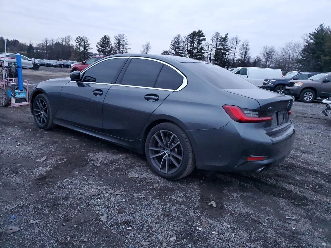 BMW 330 HEAD-UP* KEYLESS* 360 CAMERA* AMBIENT LIGHT*  - изображение 6