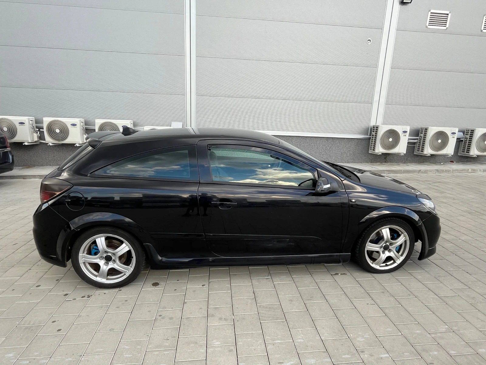 Opel Astra OPC - изображение 9