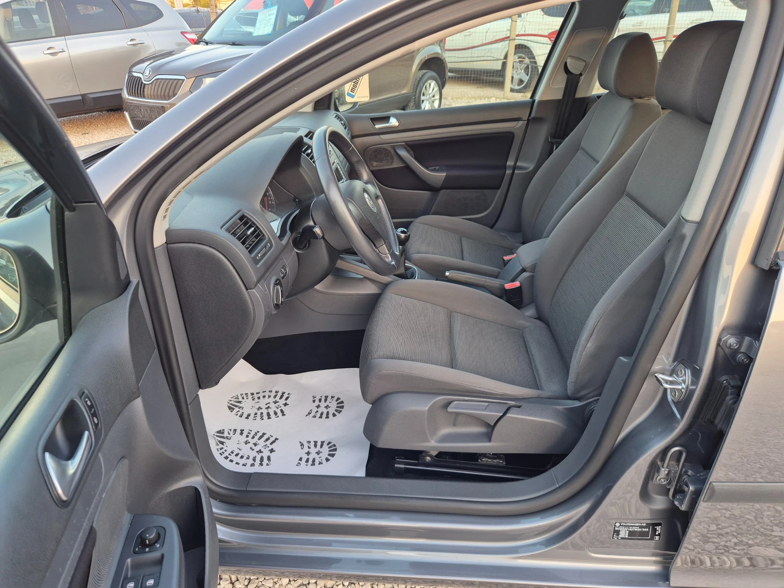 VW Golf 1.9TDI Darkline - изображение 7