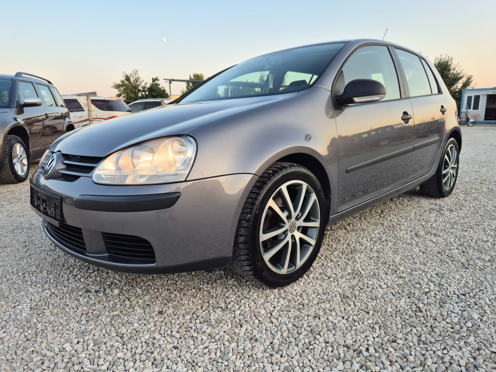 VW Golf 1.9TDI Darkline - изображение 3