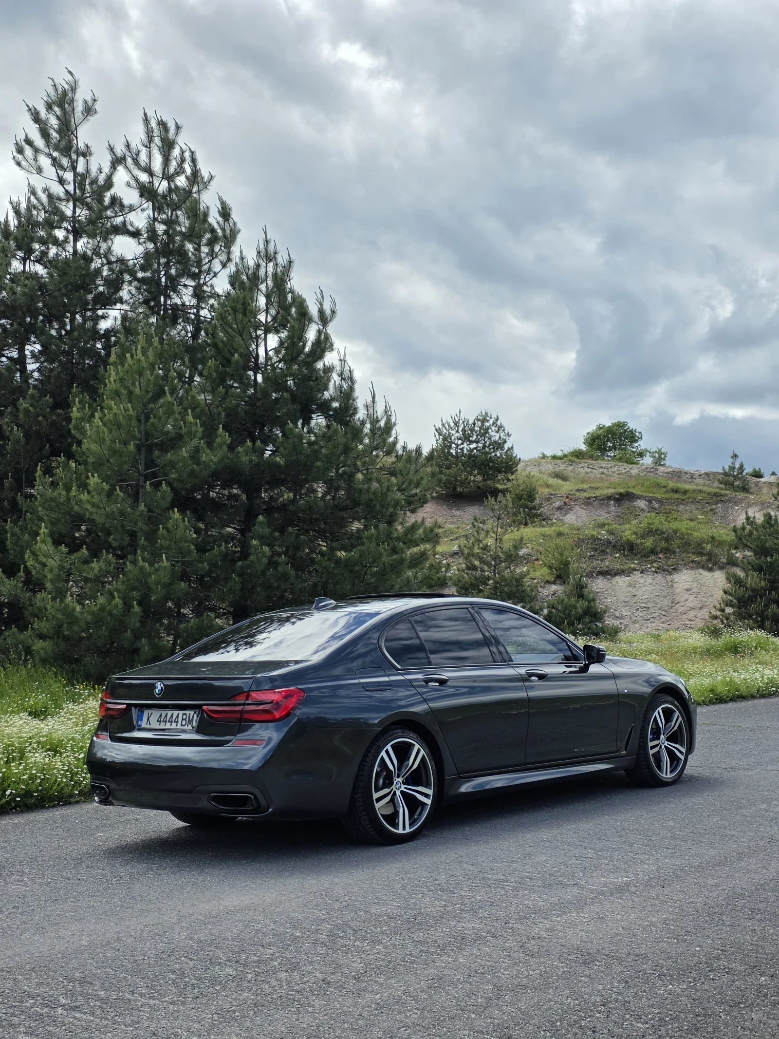 BMW 740 Xdrive/M packet/FULL Extri/KASKO, снимка 10 - Автомобили и джипове - 54568368