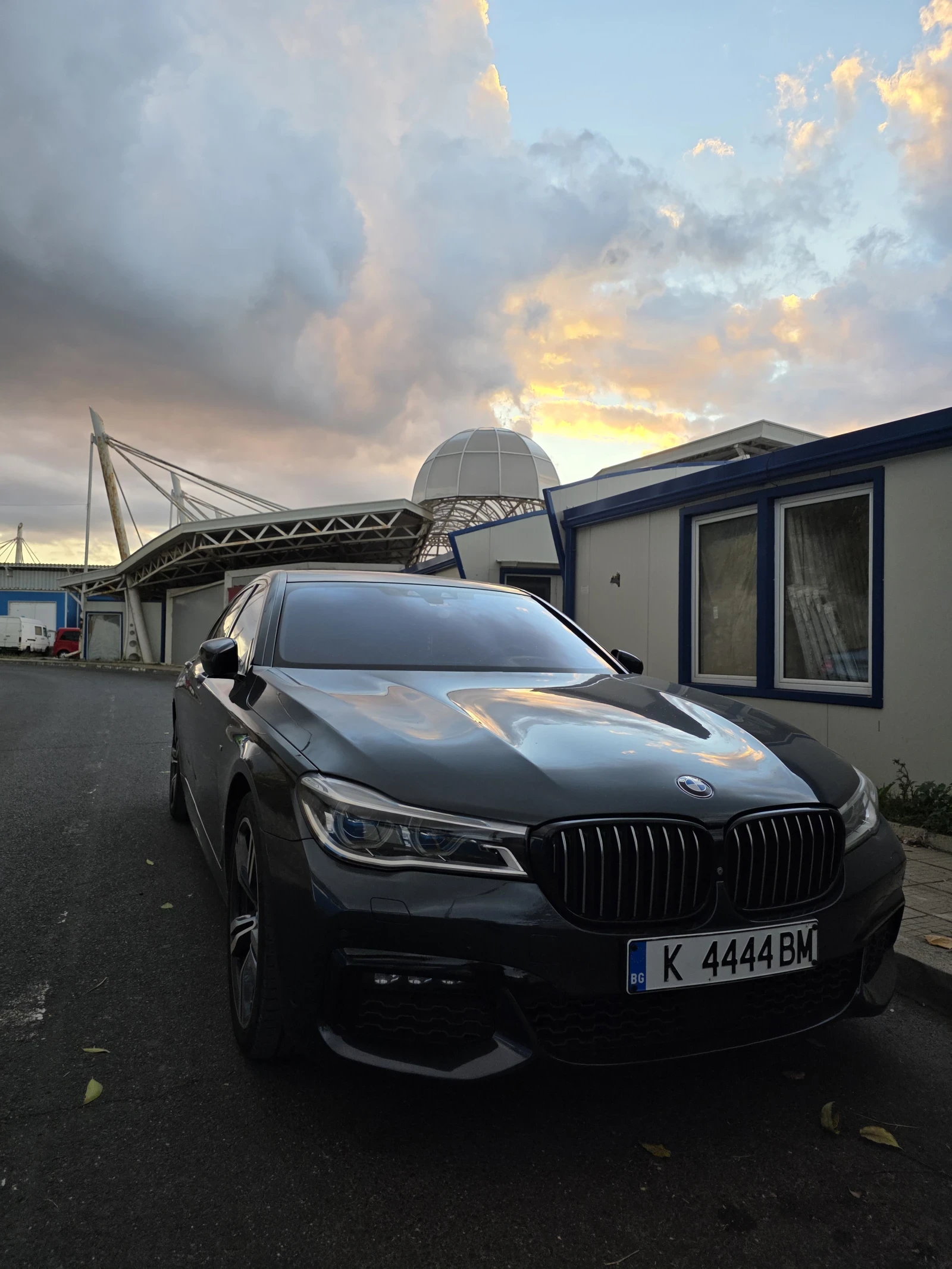 BMW 740 Xdrive/M packet/FULL Extri/KASKO - изображение 4