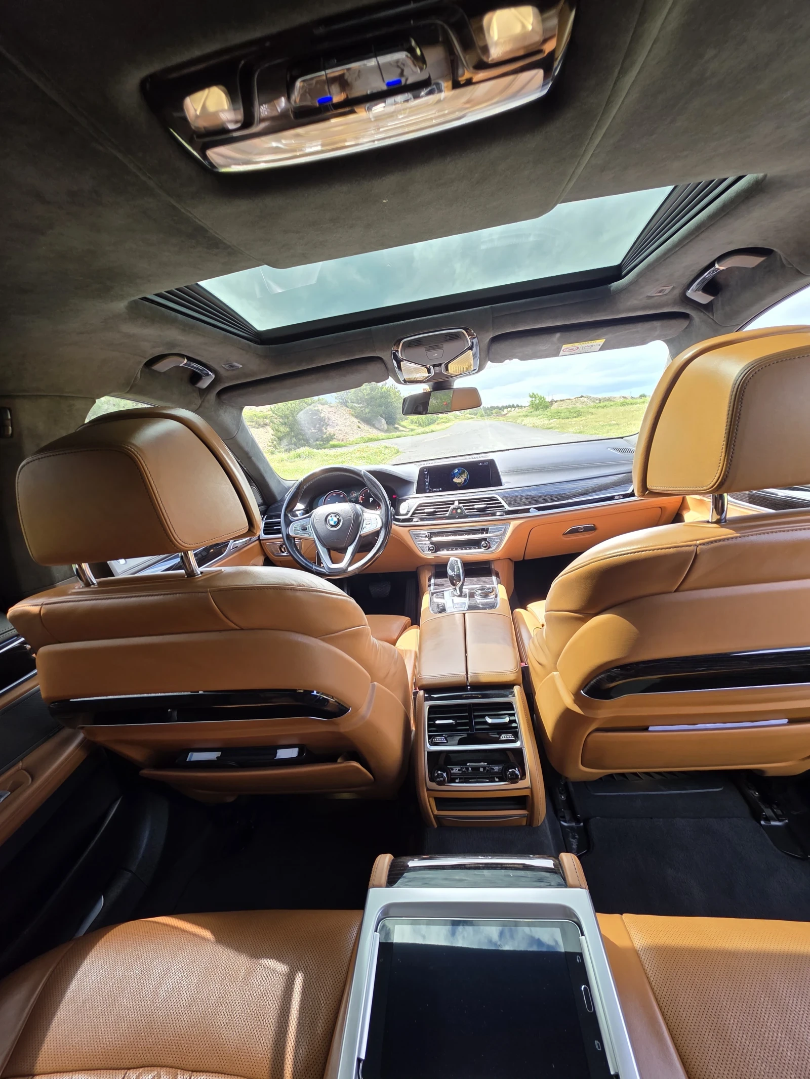 BMW 740 Xdrive/M packet/FULL Extri/KASKO, снимка 12 - Автомобили и джипове - 54568368