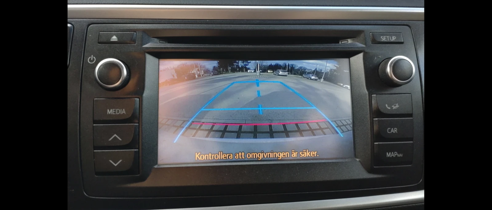 Toyota Auris  - изображение 9