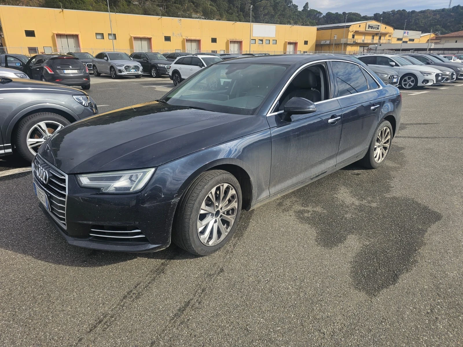 Audi A4 КАТО НОВА - изображение 3