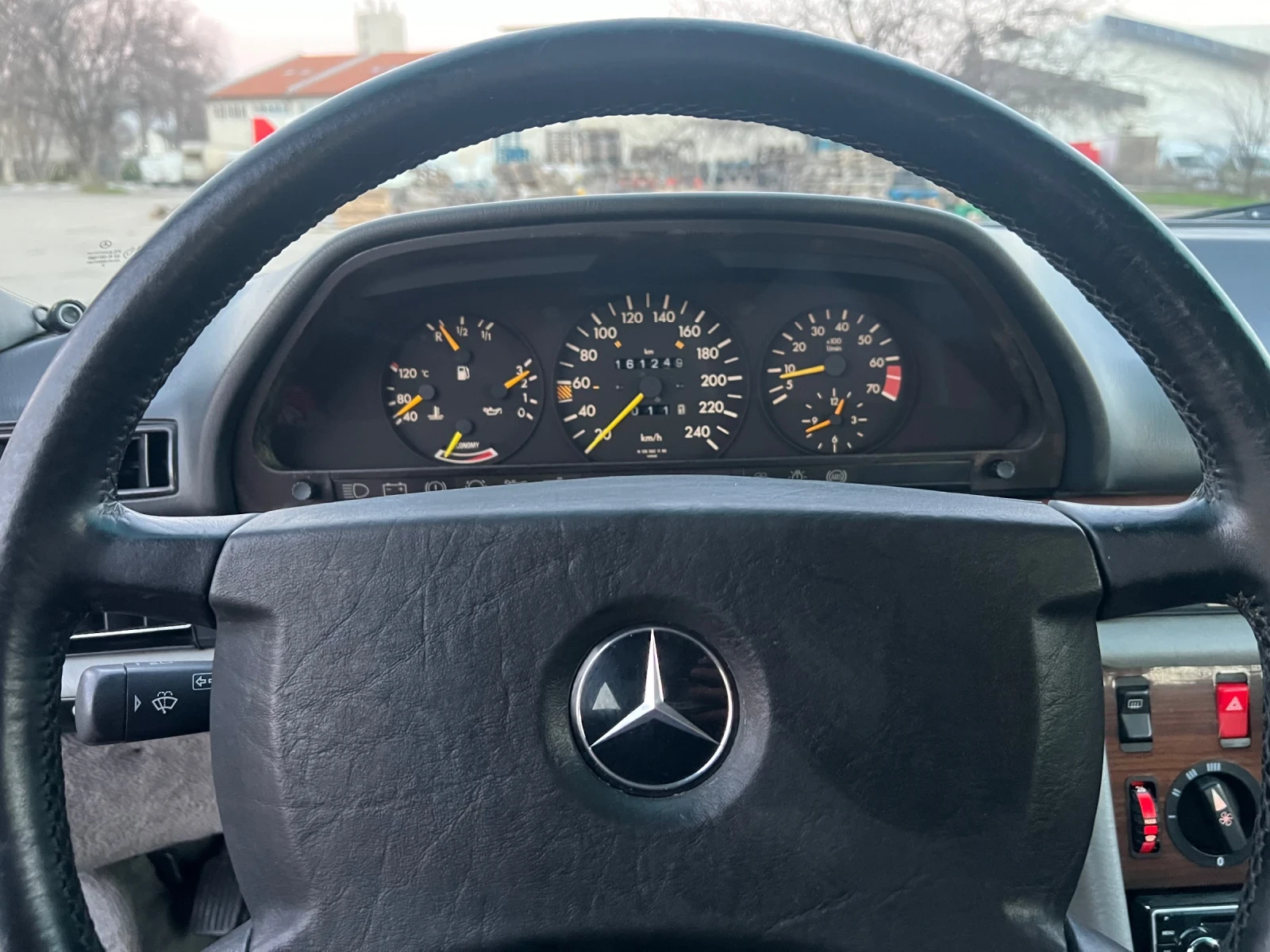 Mercedes-Benz S 300 SE, снимка 11 - Автомобили и джипове - 53833549