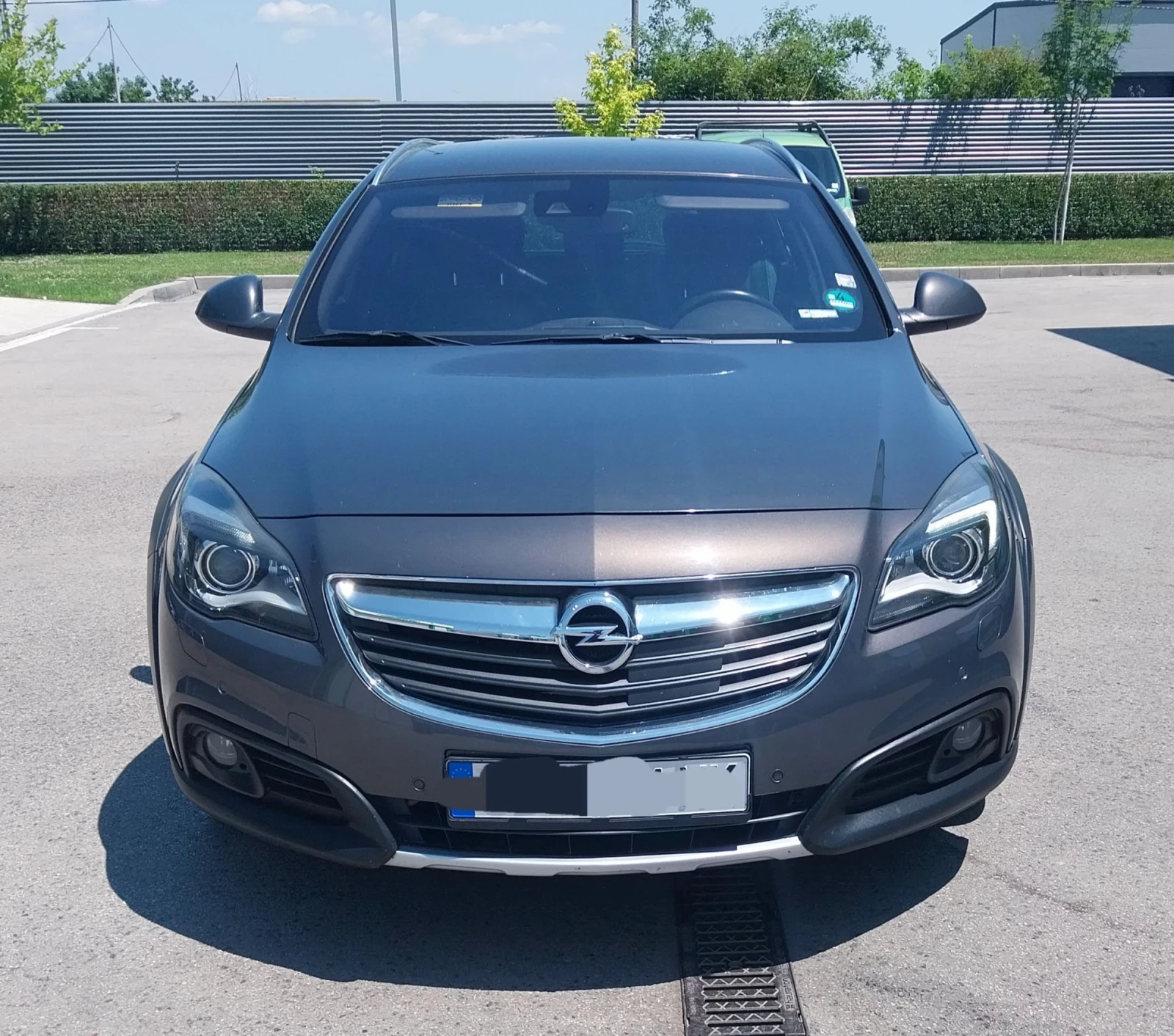 Opel Insignia 2.0 Bi-turbo195k.c 4x4 FACELIFT , снимка 2 - Автомобили и джипове - 53889972