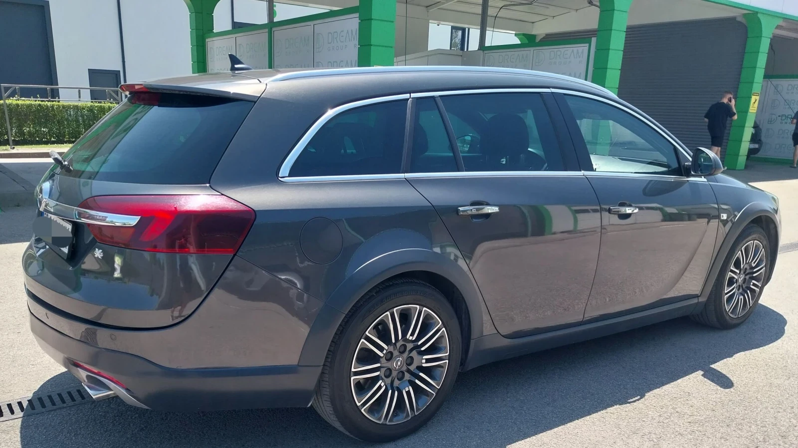 Opel Insignia 2.0 Bi-turbo195k.c 4x4 FACELIFT , снимка 4 - Автомобили и джипове - 53889972