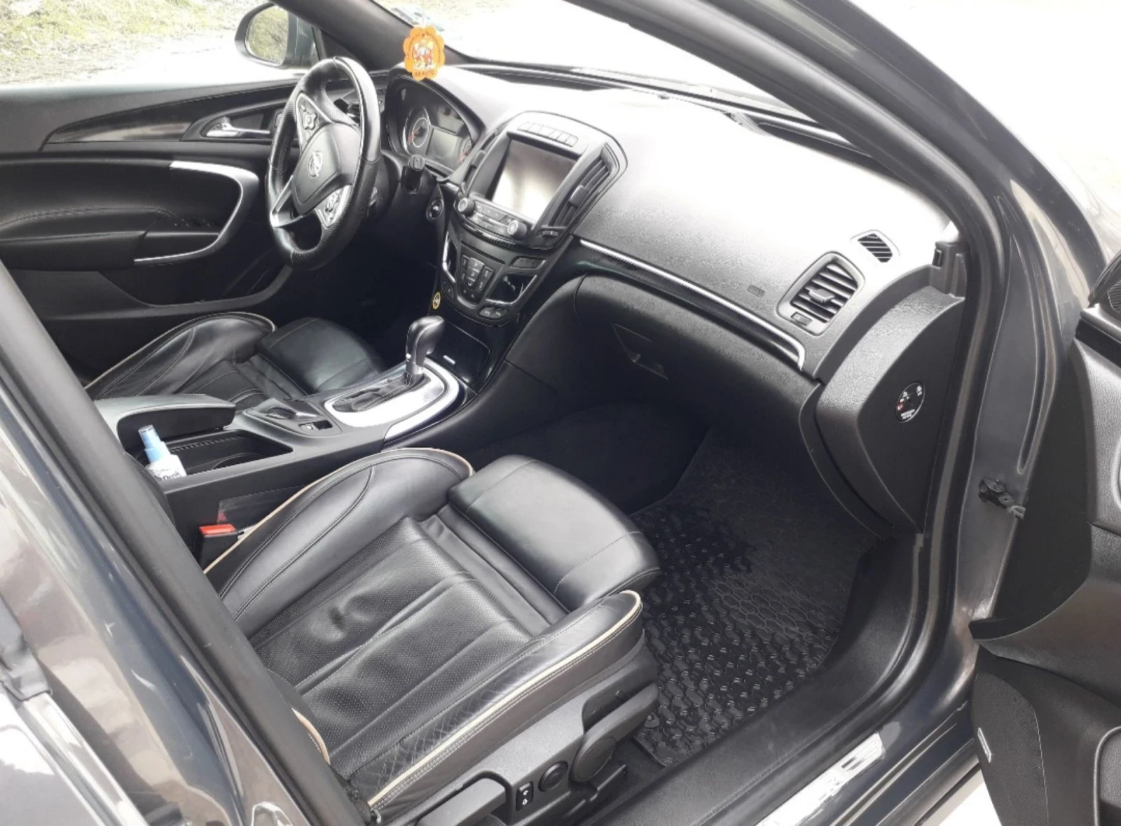 Opel Insignia 2.0 Bi-turbo195k.c 4x4 FACELIFT , снимка 8 - Автомобили и джипове - 53889972