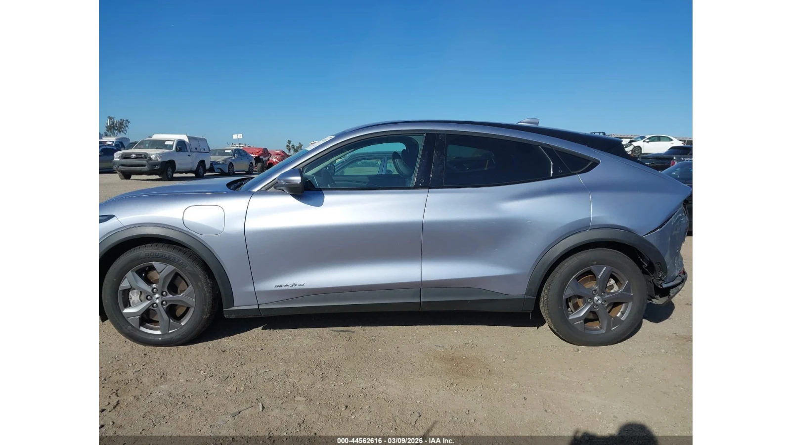 Ford Mustang Mach-E SELECT* KEYLESS* ПОДГРЕВ* КАМЕРИ* 360* , снимка 5 - Автомобили и джипове - 54195952