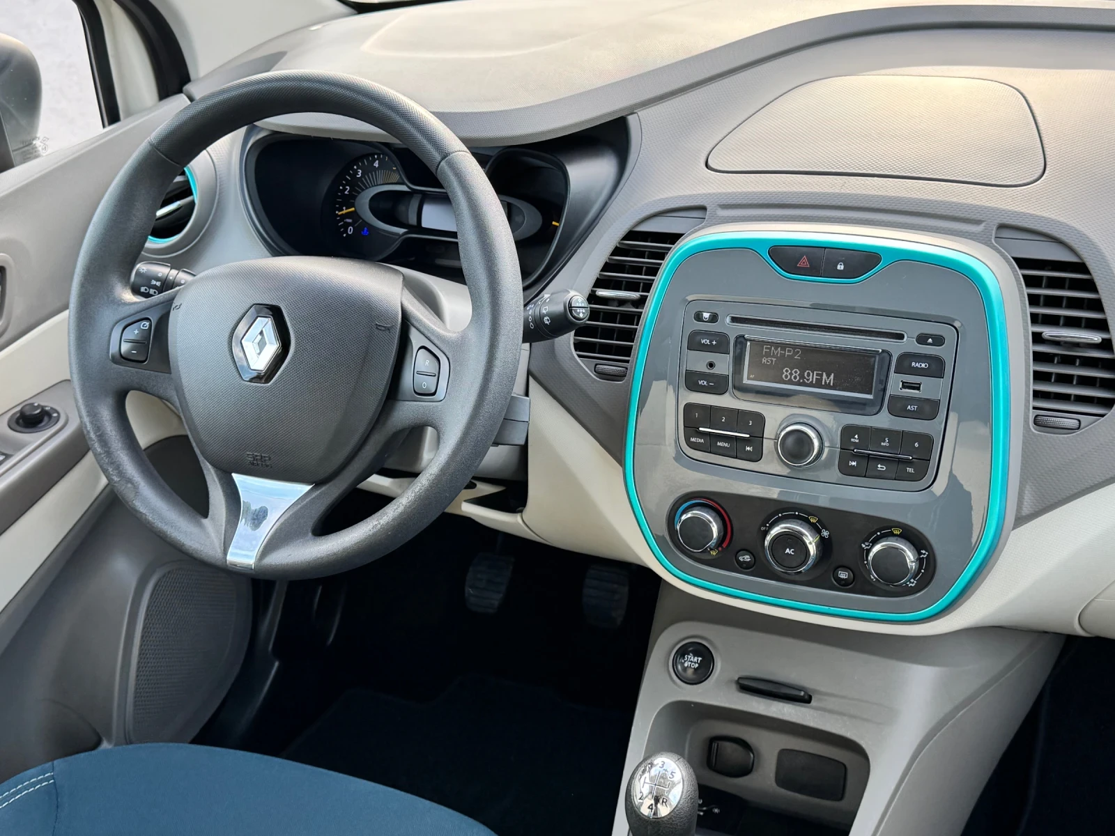 Renault Captur 1.5DCI ИТАЛИЯ, снимка 15 - Автомобили и джипове - 54544497