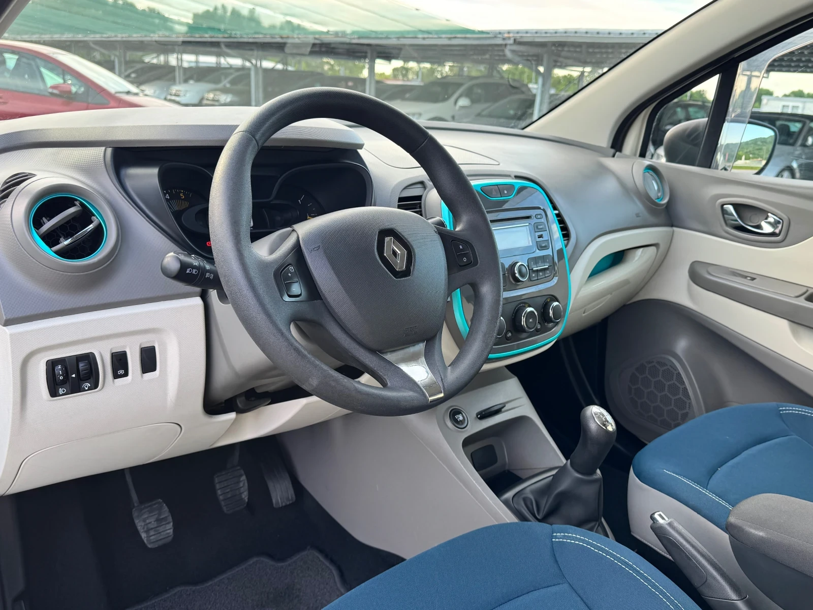 Renault Captur 1.5DCI ИТАЛИЯ, снимка 8 - Автомобили и джипове - 54544497