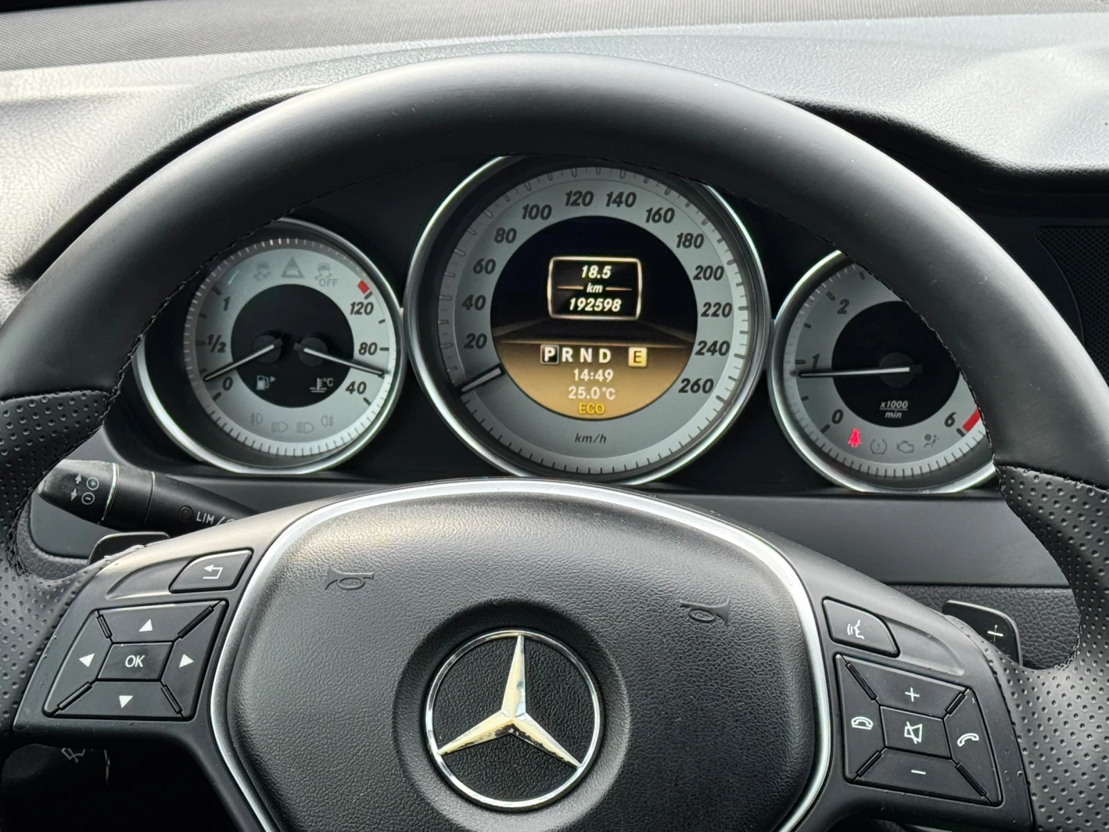 Mercedes-Benz C 220 2.2CDI АВТОМАТ ИТАЛИЯ, снимка 15 - Автомобили и джипове - 54610797
