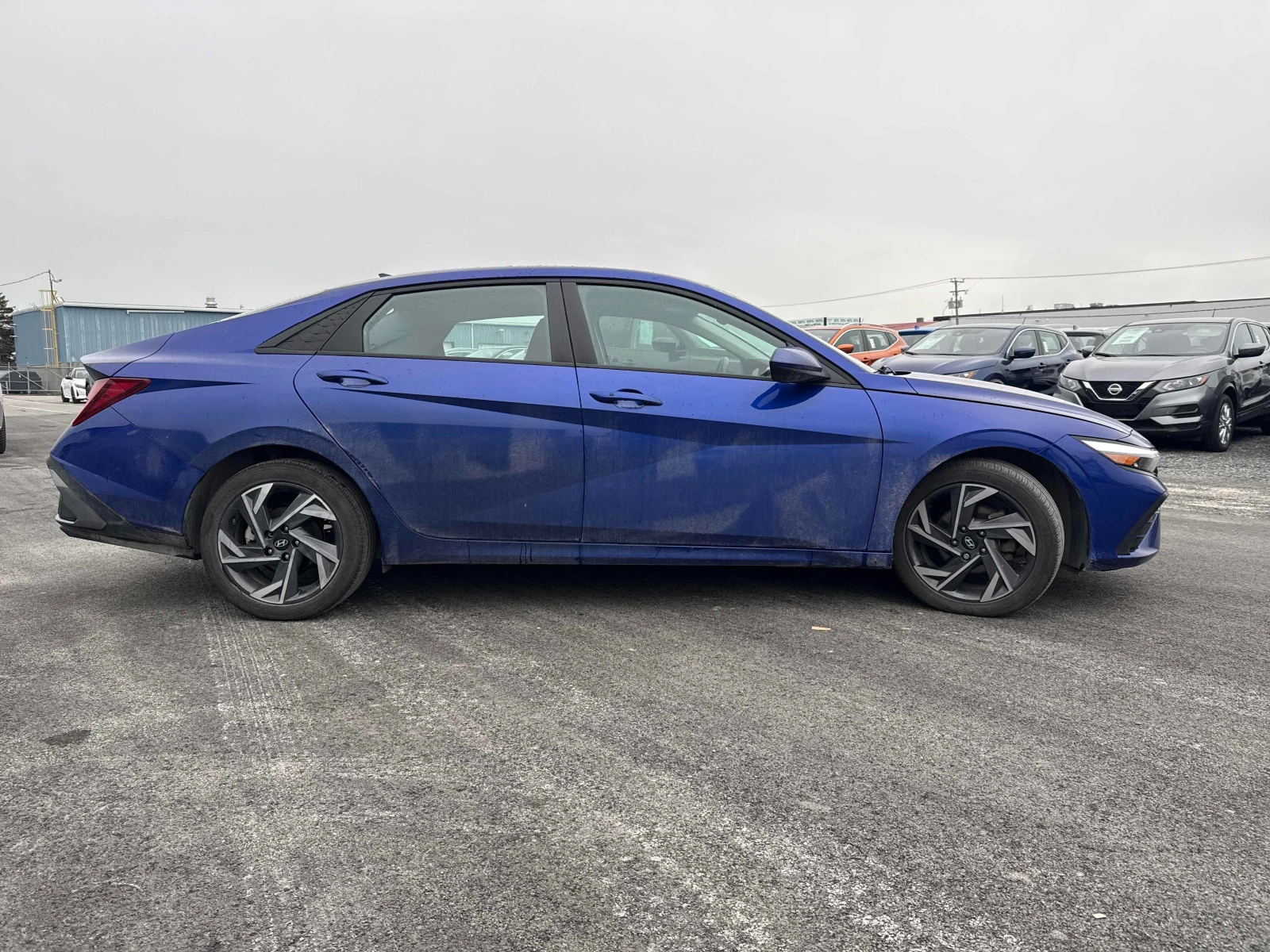 Hyundai Elantra CARFAX * АВТО КРЕДИТ * ПРОГНОЗНА ЦЕНА ДО БГ * , снимка 3 - Автомобили и джипове - 54623898