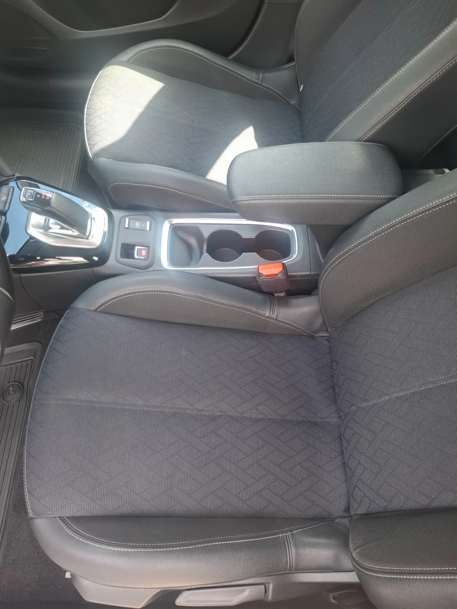 Opel Corsa E, снимка 9 - Автомобили и джипове - 54934389
