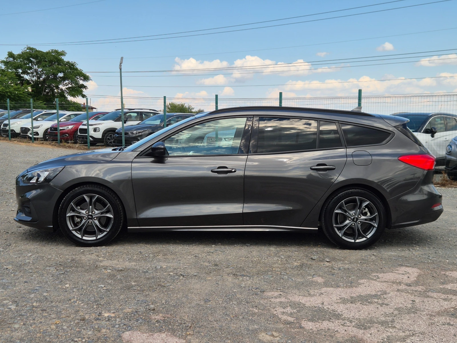 Ford Focus ST Line 37000км, снимка 2 - Автомобили и джипове - 55155520