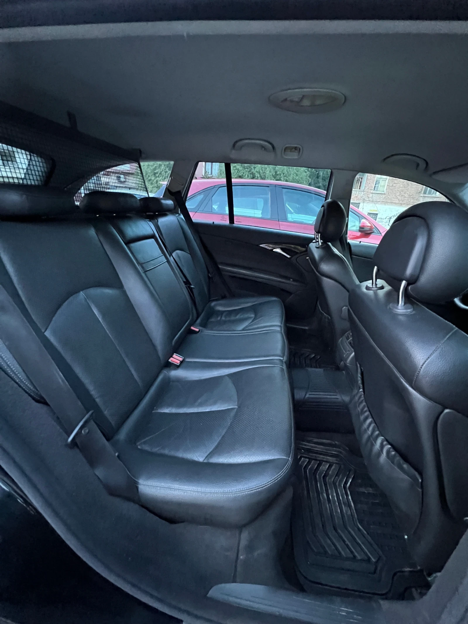 Mercedes-Benz E 320 CDI / Automatic/ Klima, снимка 14 - Автомобили и джипове - 55542028