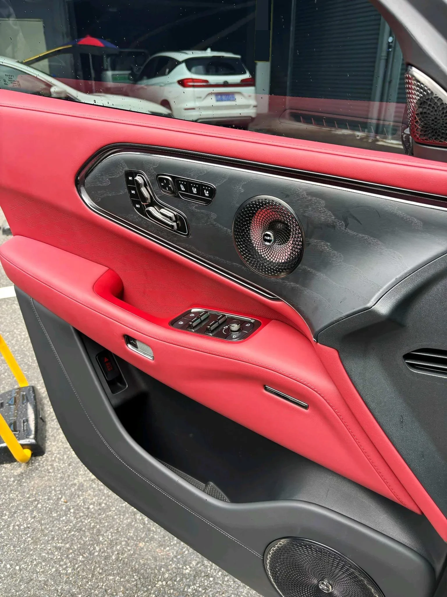 Zeekr X 8X  AWD PHEV 70 kWh Ultra Edition, снимка 8 - Автомобили и джипове - 55658514