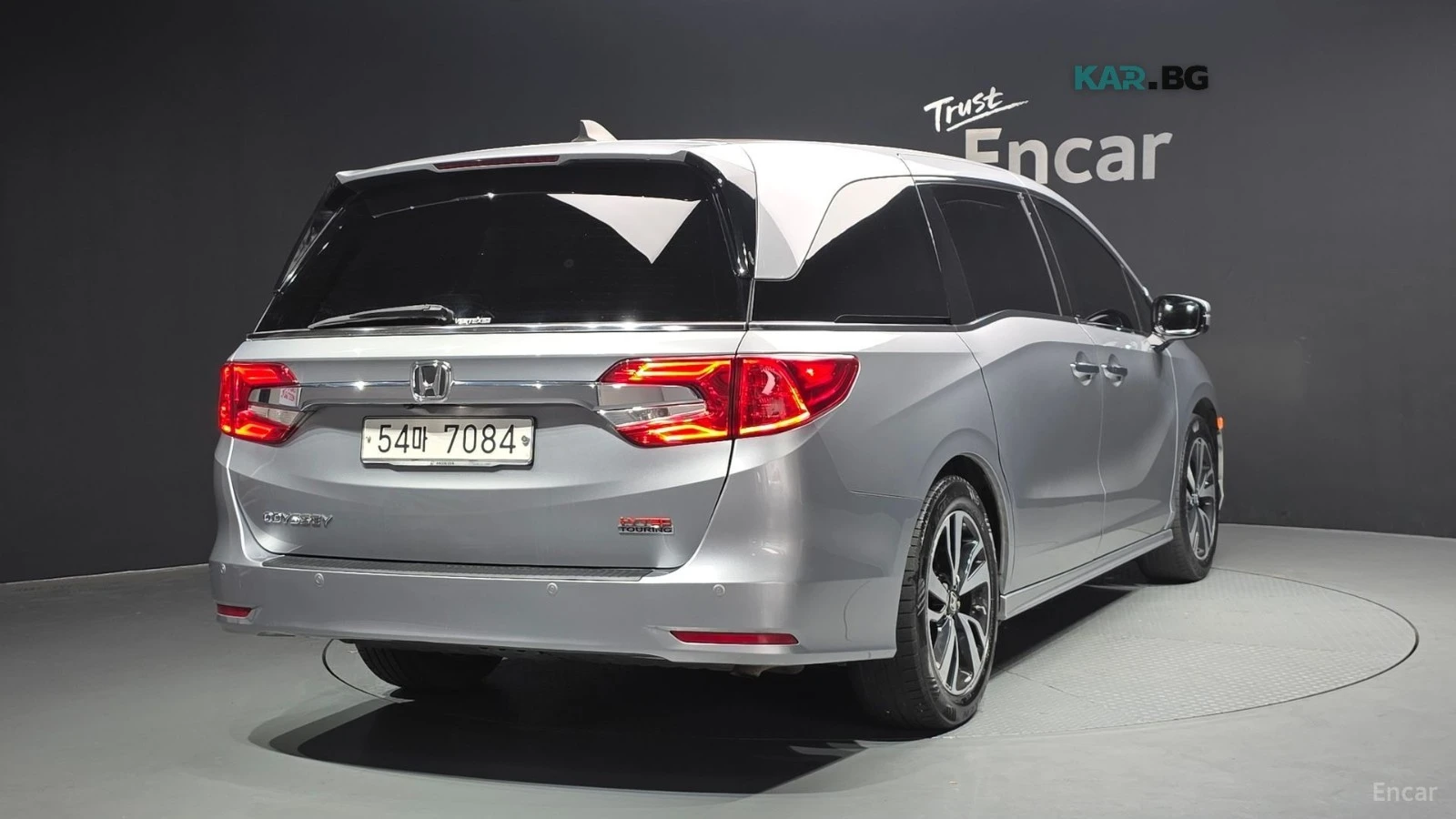 Honda Odyssey 3.5* КОЖА* ПОДГРЕВ* ОБДУХВАНЕ* КАМЕРА* ШИБИДАХ* , снимка 2 - Автомобили и джипове - 55692611